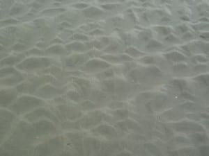 diamond patterns in the sand